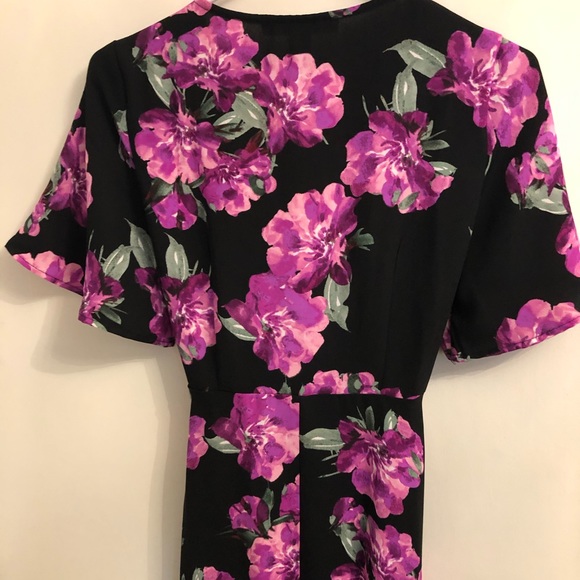 Forever21 floral midi tie dress - Picture 5 of 5